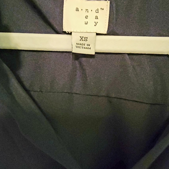 Classy Navy Blue Midi- XS - Picture 7 of 11